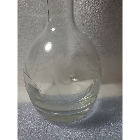 VINTAGE TOSCANY ROMANIA CRYSTAL DECANTER  ETCHED FLOWERS Heavy Stopper - Picture 3 of 7